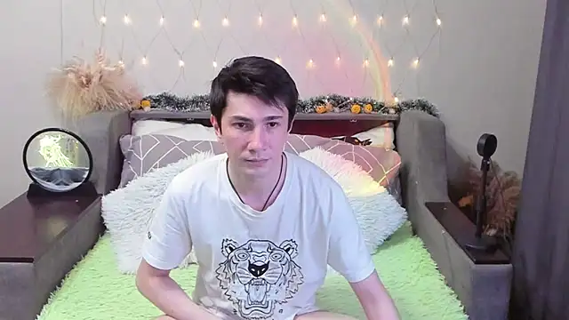 Yumi steve online show from November 2025 02:53:02 PM