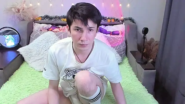 Yumi steve online show from November 2025 03:26:02 PM