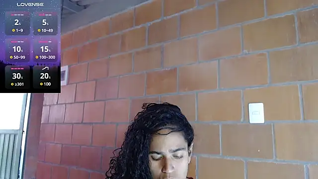 Snapshot of jasminne_ chatting on February 2025 03:30:02 PM jasminne online show from February 2025 03:30:02 PM