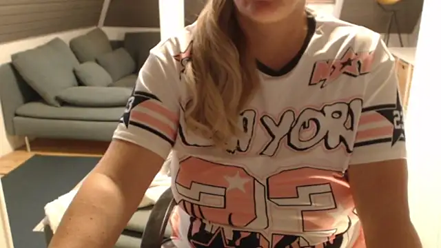 KimMitchelli online show from December 2025 12:10:01 PM