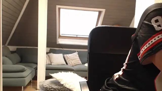 KimMitchelli online show from November 2025 08:30:02 AM