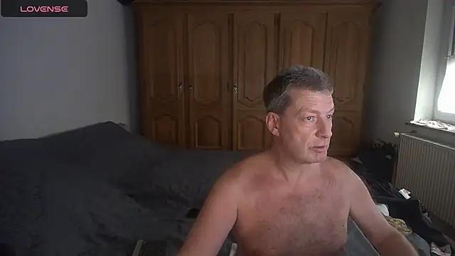 iliebetights online show from November 2025 01:54:02 PM