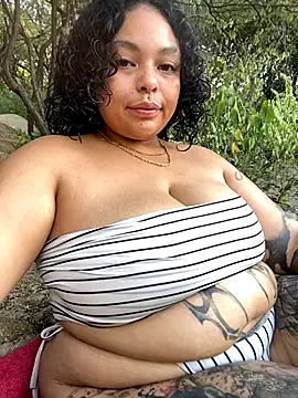 Snapshot of PrincessLauren420 chatting on September 2025 11:33:02 AM PrincessLauren420 online show from September 2025 11:33:02 AM