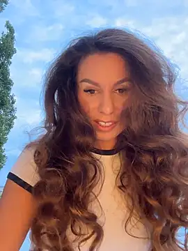 Marilyn La Rose online show from July 2026 05:53:02 PM
