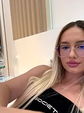 mollyxxx online show from September 2025 03:39:02 AM