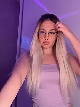 mollyxxx online show from November 2025 01:42:02 AM