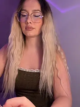 mollyxxx online show from March 2026 02:53:01 AM