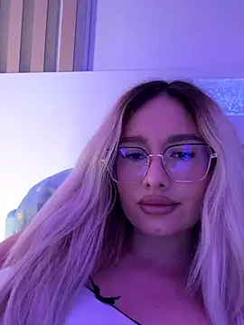 mollyxxx online show from October 2025 06:34:02 AM