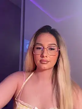 mollyxxx online show from June 2026 03:23:02 AM