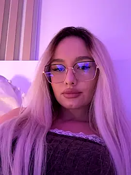 mollyxxx online show from October 2025 02:15:01 AM