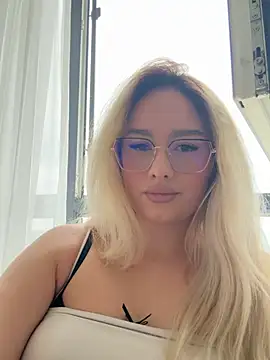 mollyxxx online show from May 2026 04:16:01 AM