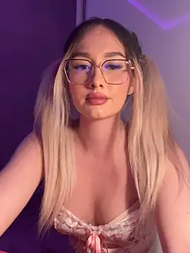 mollyxxx online show from February 2026 02:53:01 AM