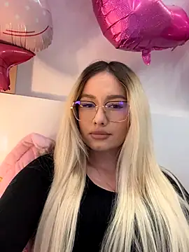 mollyxxx online show from November 2025 04:24:02 AM