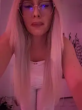 mollyxxx online show from October 2025 07:09:01 AM