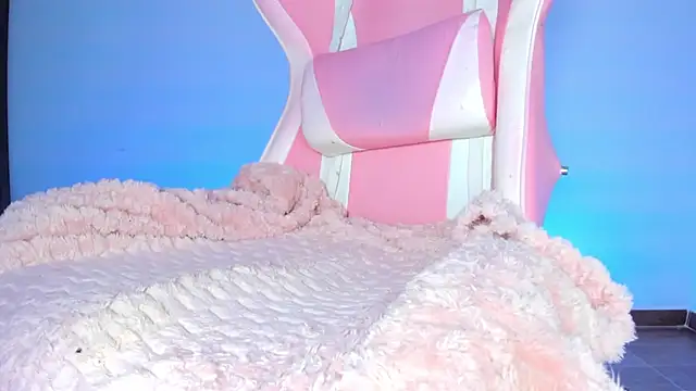 KataFerreira777 online show from February 2026 11:37:02 PM