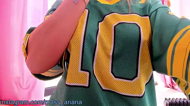 Snapshot of Miss_Ariana_ chatting on February 2025 12:05:02 PM Miss Ariana  online show from February 2025 12:05:02 PM