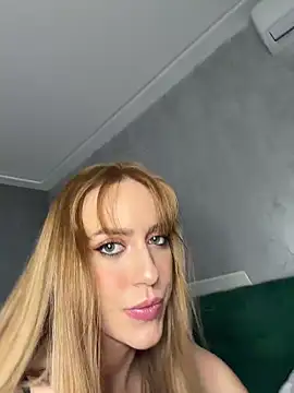 Snapshot of RockQueen_A chatting on May 2026 03:26:01 AM RockQueen A online show from May 2026 03:26:01 AM