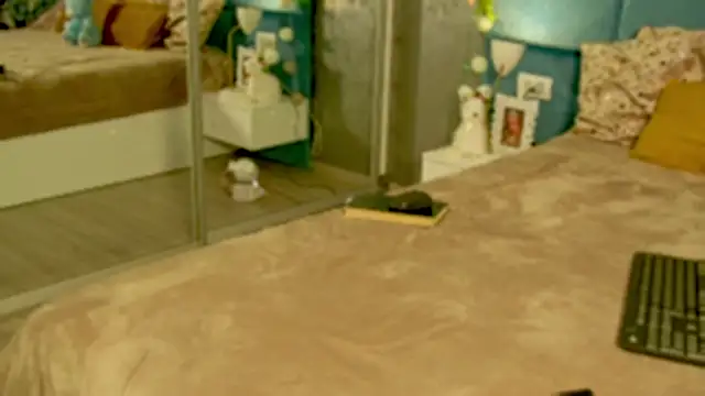 RockQueen A online show from April 2026 04:47:01 AM