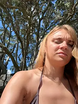 jessieamy online show from November 2025 09:08:01 PM