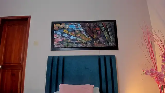 JupiteFox online show from November 2025 12:26:01 AM