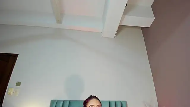 JupiteFox online show from April 2026 12:56:01 AM