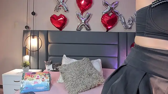 JupiteFox online show from February 2026 01:06:02 AM