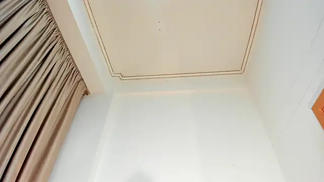 JupiteFox online show from September 2025 12:50:02 AM