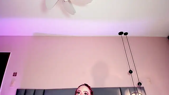 JupiteFox online show from April 2026 12:56:01 AM