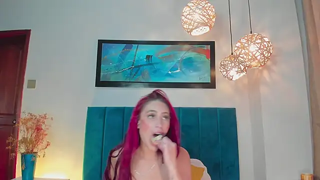 JupiteFox online show from November 2025 12:47:01 AM