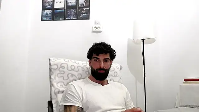 Verycutex online show from March 2026 05:31:02 PM