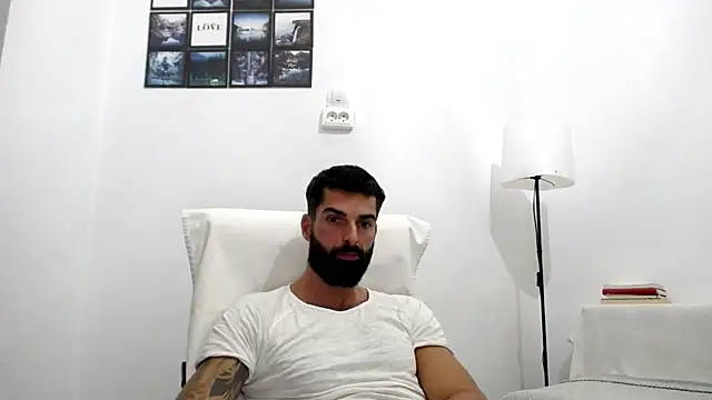 Snapshot of Verycutex chatting on October 2025 07:58:02 PM Verycutex online show from October 2025 07:58:02 PM