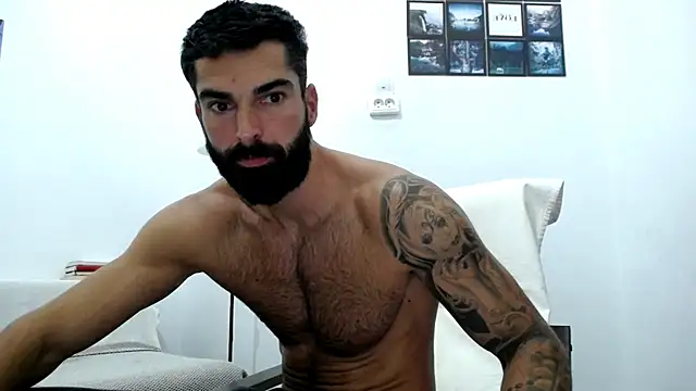 Verycutex online show from October 2025 05:33:01 AM