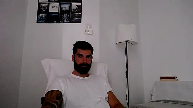 Verycutex online show from October 2025 05:29:02 AM