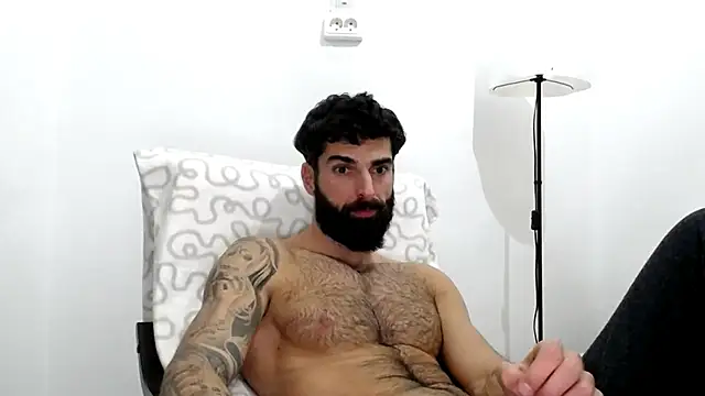 Verycutex online show from December 2025 04:00:01 PM