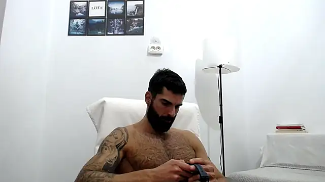 Verycutex online show from October 2025 02:39:01 PM