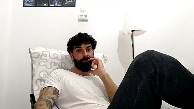 Verycutex online show from February 2026 08:22:02 PM