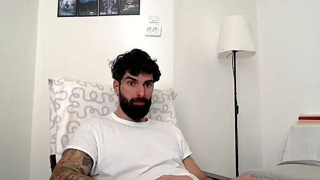 Verycutex online show from February 2026 09:11:02 AM