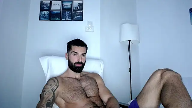 Verycutex online show from September 2025 05:10:01 AM