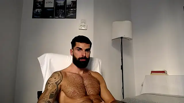 Verycutex online show from October 2025 12:17:02 PM