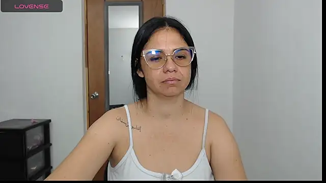 selena ferri online show from February 2026 10:11:01 PM