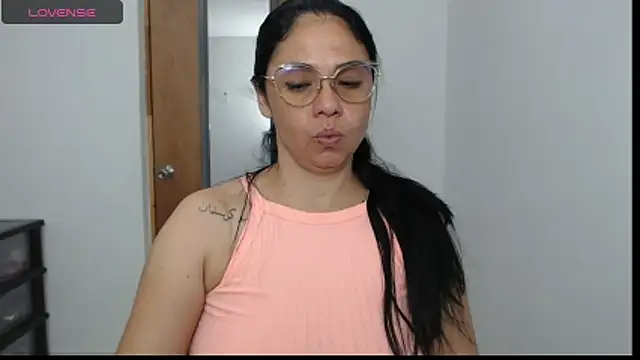 selena ferri online show from February 2026 09:11:01 PM