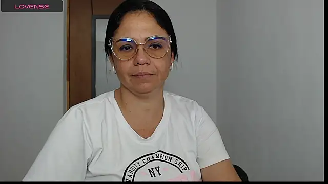 selena ferri online show from February 2026 12:20:02 AM