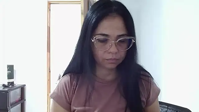 selena ferri online show from February 2026 08:19:02 PM