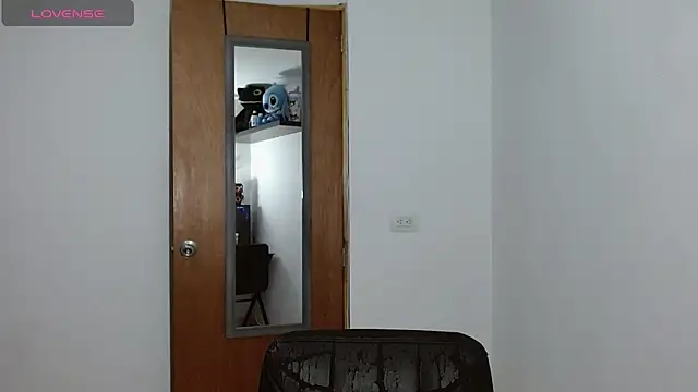 selena ferri online show from March 2026 01:11:01 AM