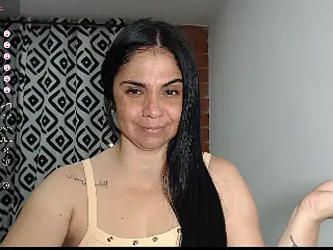 Snapshot of selena_ferri chatting on January 2025 01:29:01 AM selena ferri online show from January 2025 01:29:01 AM