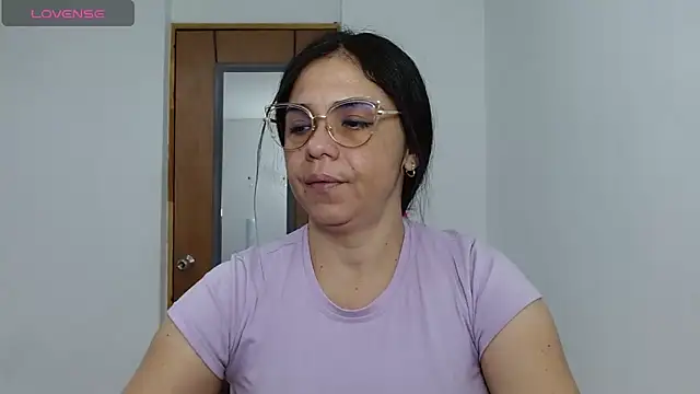 selena ferri online show from March 2026 09:38:01 PM