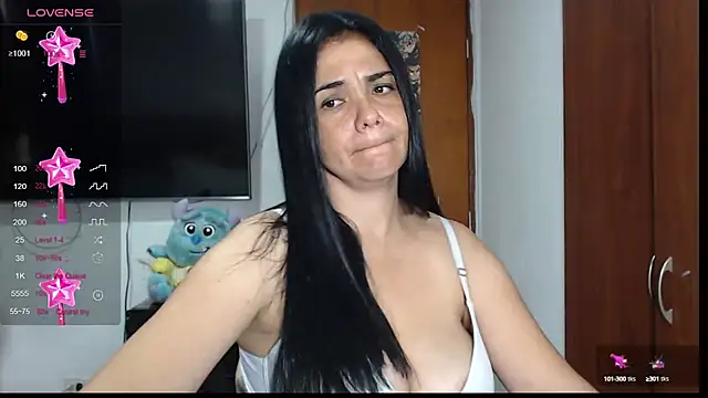 Snapshot of selena_ferri chatting on February 2025 07:41:02 PM selena ferri online show from February 2025 07:41:02 PM