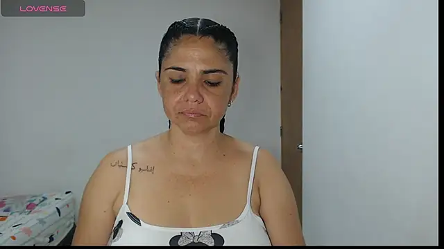 Snapshot of selena_ferri chatting on September 2025 01:34:01 AM selena ferri online show from September 2025 01:34:01 AM