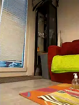 milosek81 online show from December 2025 02:44:02 PM