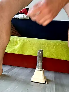 milosek81 online show from November 2025 01:47:02 PM